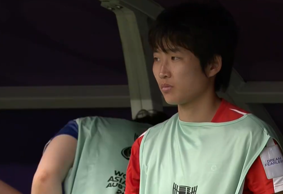 V体育官方网站-3-0！恭喜中国女足，亚洲杯坐收渔翁之利，赢4-0=升到小组第1名